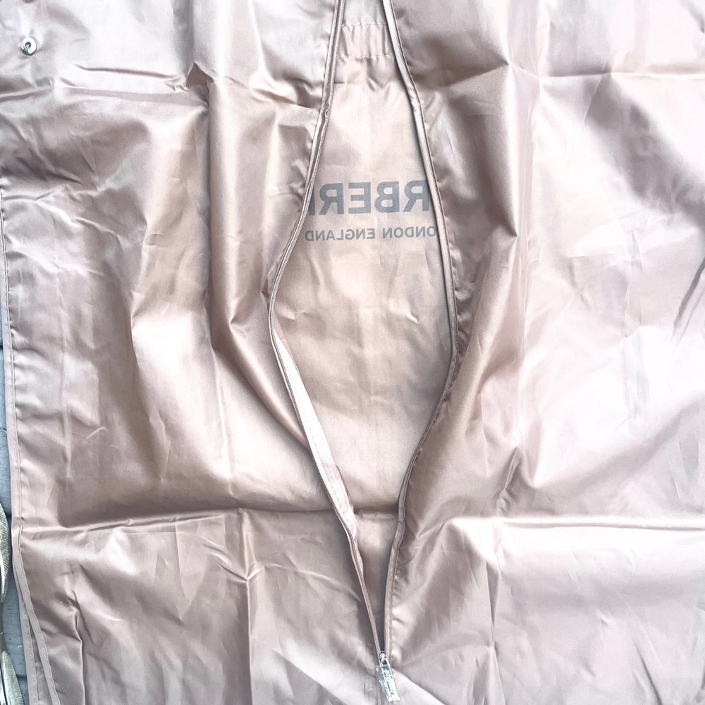 Authentic Burberry Khaki Garment Bag Never Used - Picture 5 of 8
